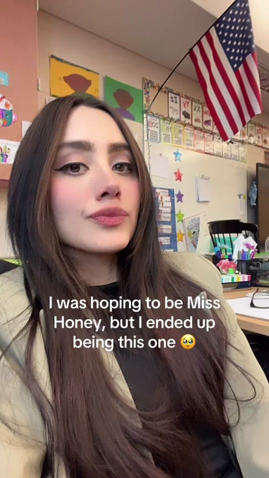Post 2 by Abril Rodríguez on TikTok (video)