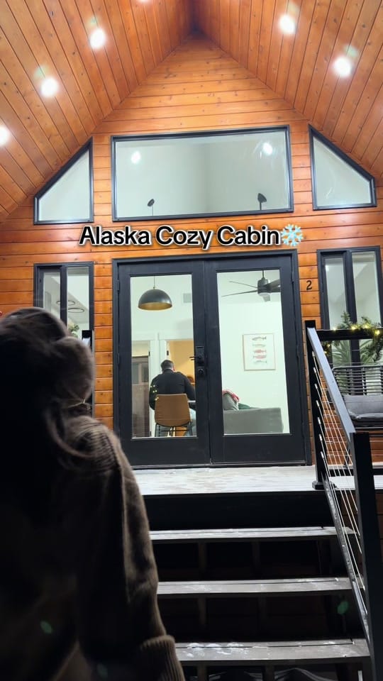 Post 5 by Yettsa en Alaska on TikTok (video)
