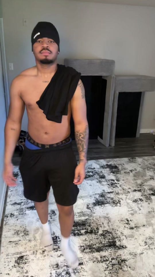 Post 6 by Lilbrofro on TikTok (video)