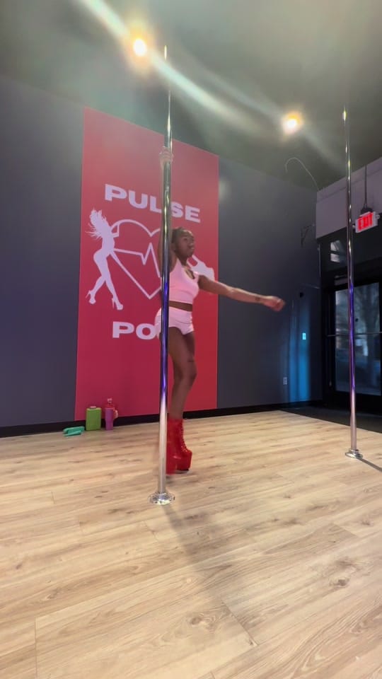 Post 4 by Laurren Aliyah on TikTok (video)