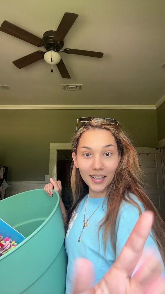 Post 3 by Danielle Knight 🍯 on TikTok (video)
