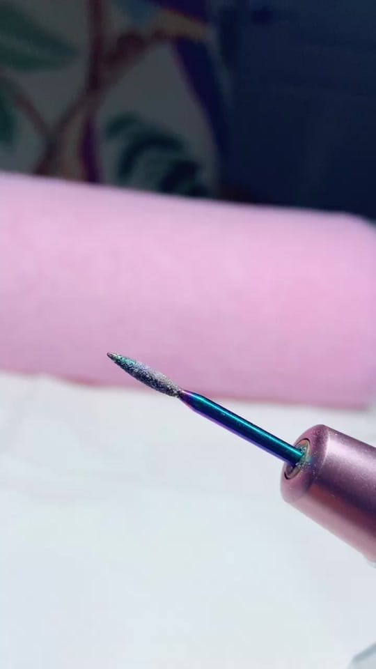 Post 10 by Des on TikTok (video)
