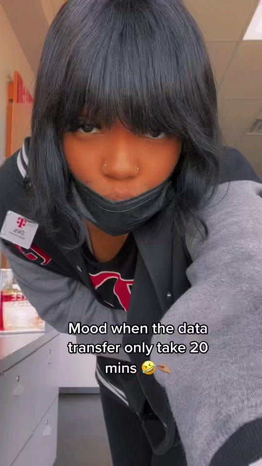 Post 2 by Des on TikTok (video)