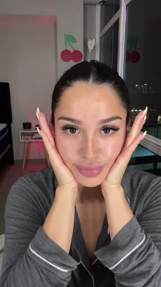 Post 1 by Alexis on TikTok (video)