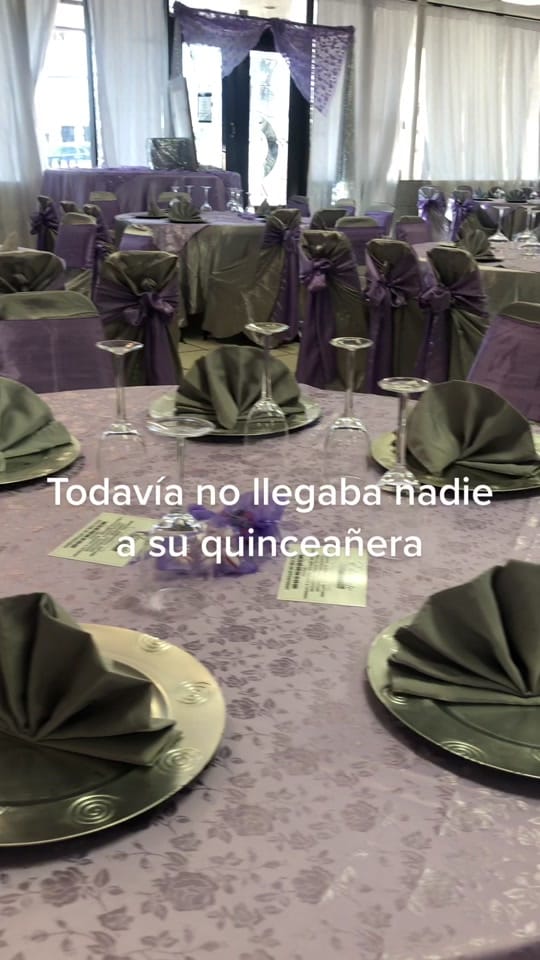 Post 8 by Lupita Alvarado Photography on TikTok (video)