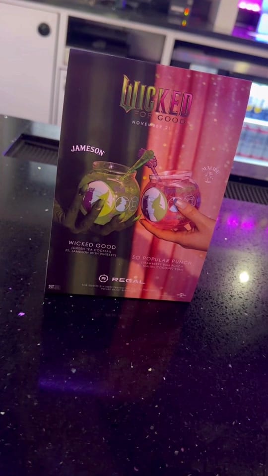 Post 3 by makeupbyjavier on TikTok (video)