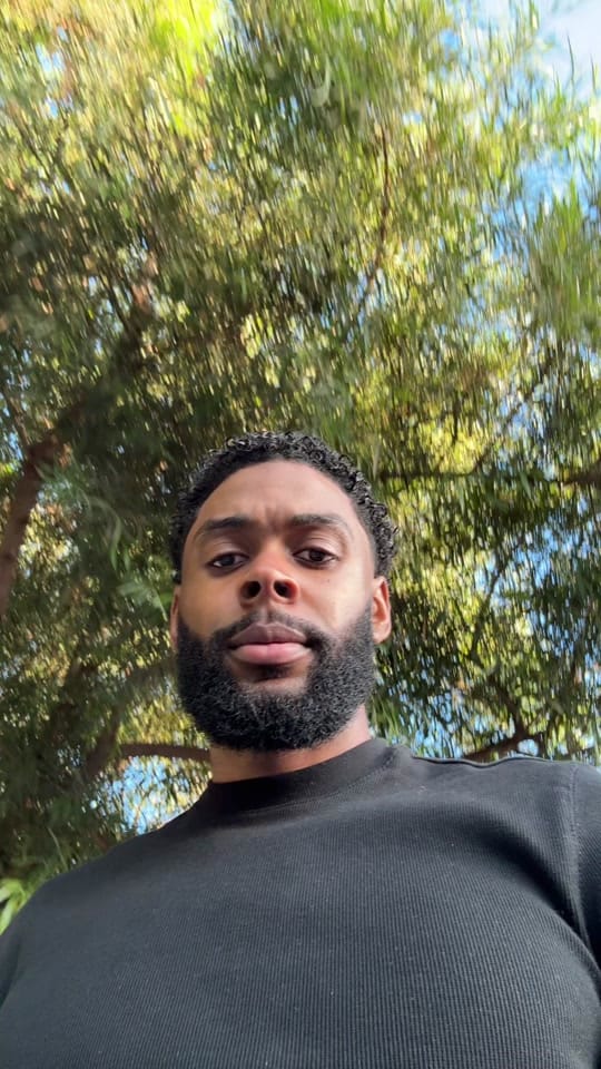 Post 2 by 𝑀𝑒𝑙𝑖𝑘 𝐽. 𝐶ℎ𝑎𝑚𝑏𝑒𝑟𝑠 on TikTok (video)