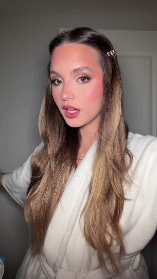 Post 4 by Val Viel on TikTok (video)