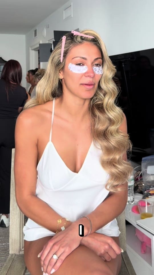 Post 2 by carly cosmetics on TikTok (video)