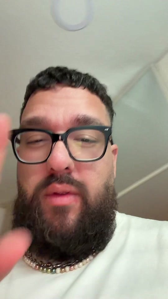 Post 7 by Chris Allmeid on TikTok (video)
