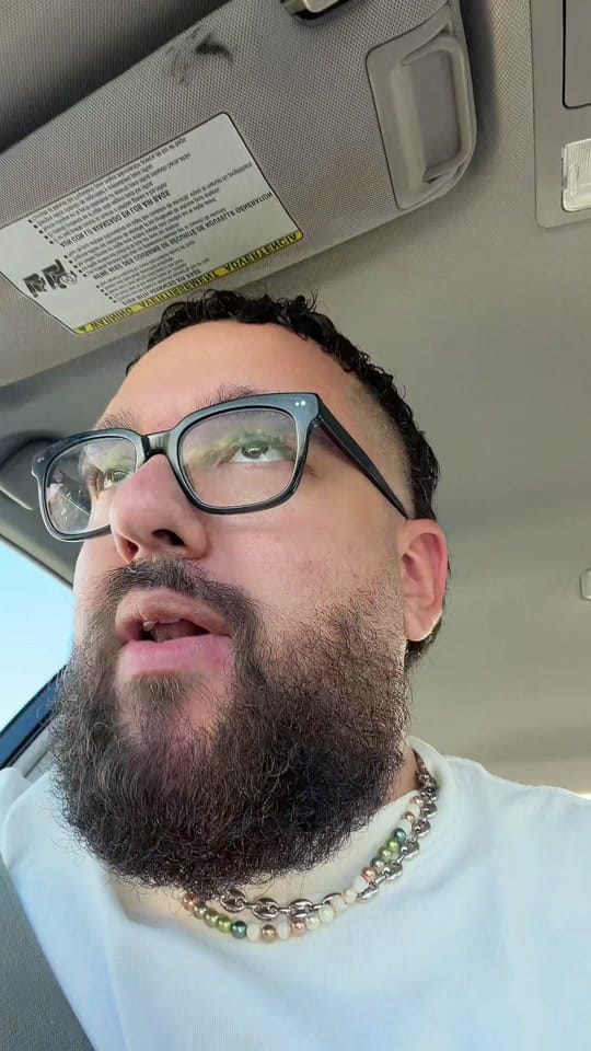 Post 8 by Chris Allmeid on TikTok (video)