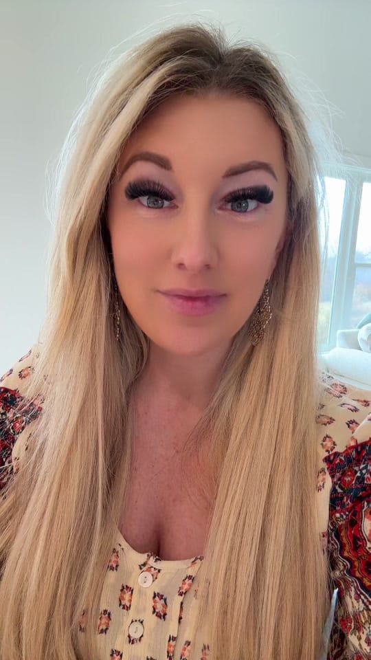 Post 8 by Sophie Walker | Fit Mom-to-Be on TikTok (video)