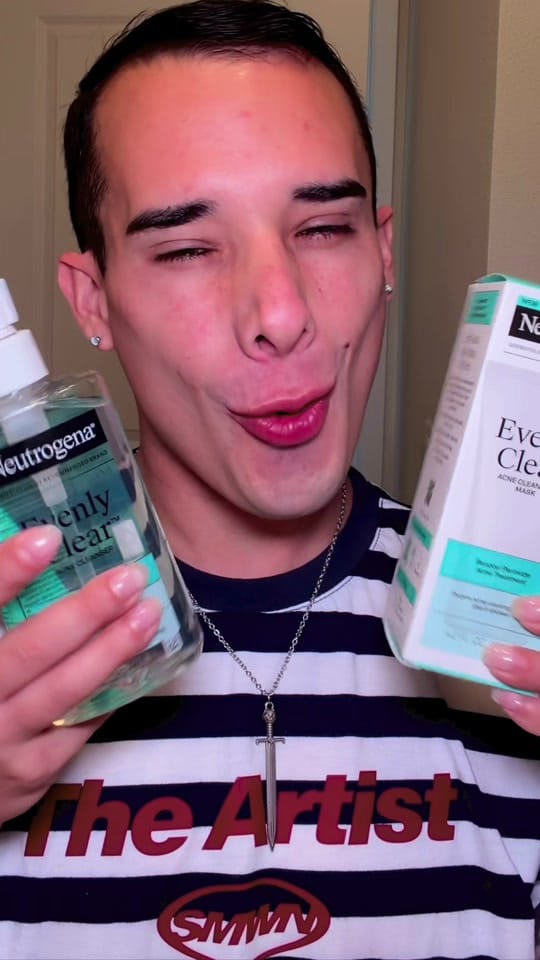 Post 1 by Jo Pinilla | Content Creator on TikTok (video)