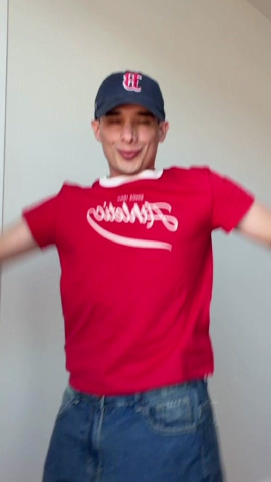 Post 3 by Jo Pinilla | Content Creator on TikTok (video)