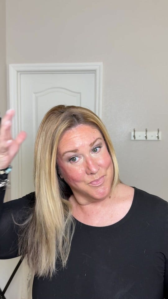 Post 2 by Kelly on TikTok (video)