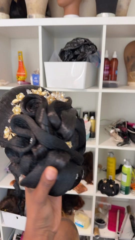 Post 7 by Yamzee Beauty Touch on TikTok (video)