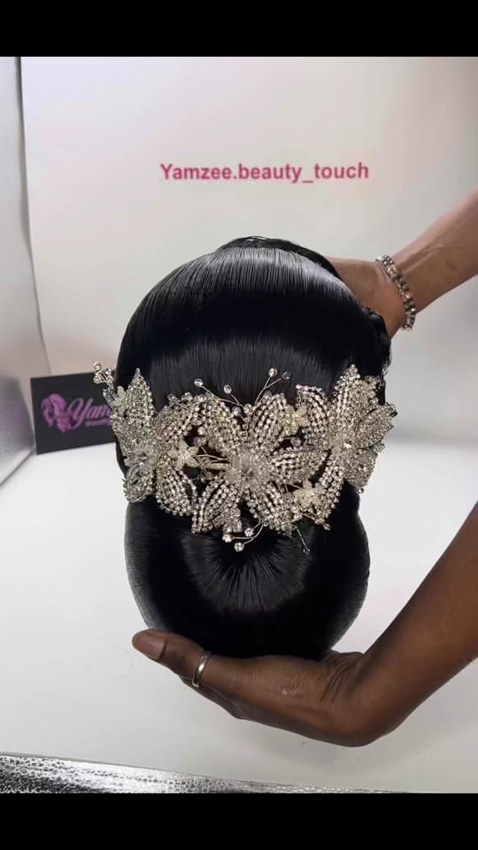 Post 10 by Yamzee Beauty Touch on TikTok (video)