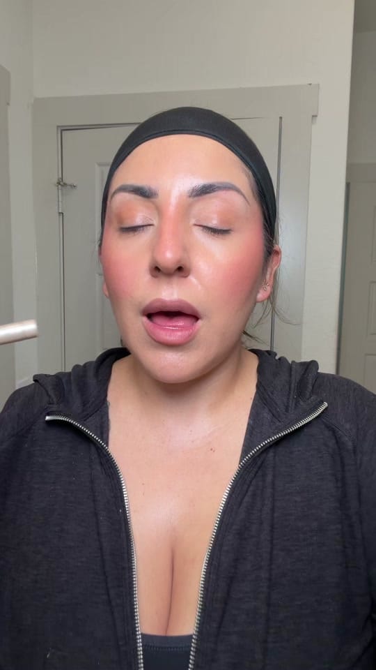 Post 7 by Veronica ♍️ | Skin | Beauty 👄 on TikTok (video)