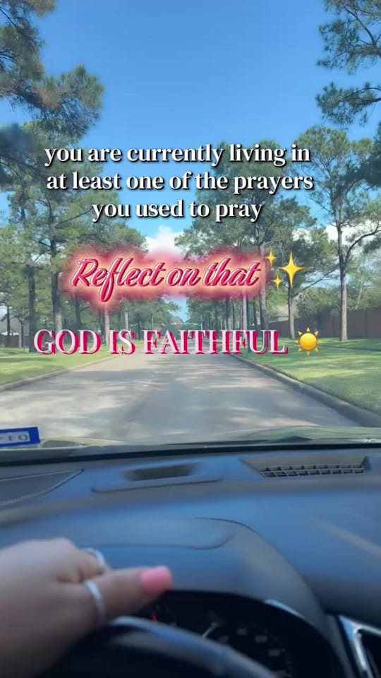 Post 4 by 𐙚 E l e n a ᥫ᭡ on TikTok (video)