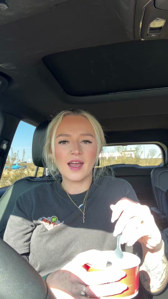 Post 10 by DANIELLE 🇺🇸 on TikTok (video)