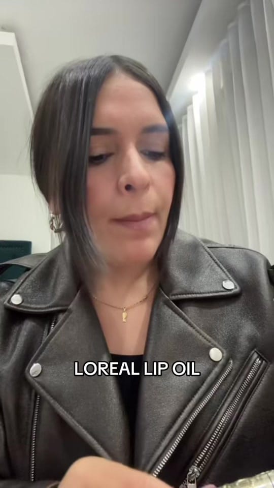 Post 1 by Lucy Torres on TikTok (video)