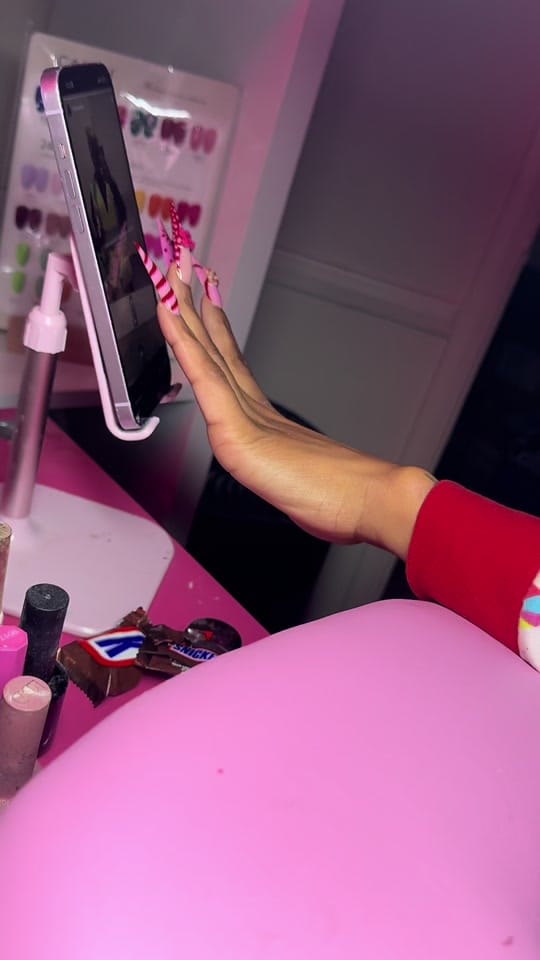 Post 3 by Nisha | The Nail Tech on TikTok (video)