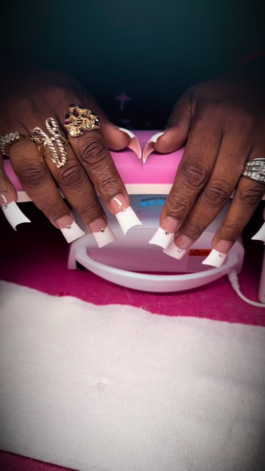 Post 7 by Nisha | The Nail Tech on TikTok (video)