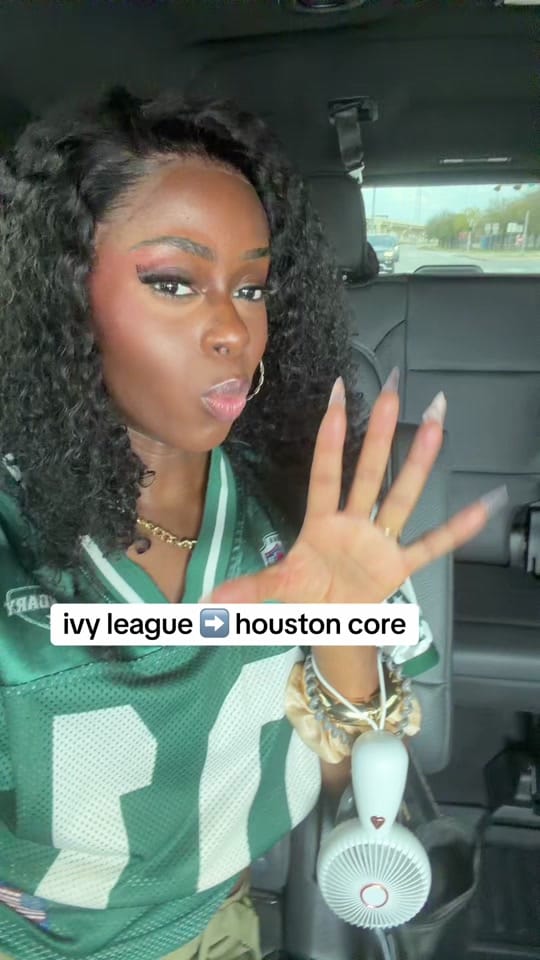 Post 5 by iiamvictoriiaa on TikTok (video)