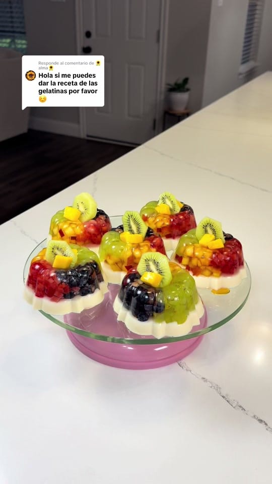 Post 8 by Gricelle Guevara on TikTok (video)