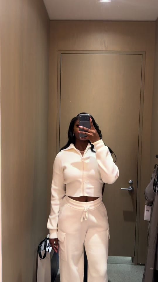 Post 4 by A.Anjie on TikTok (video)