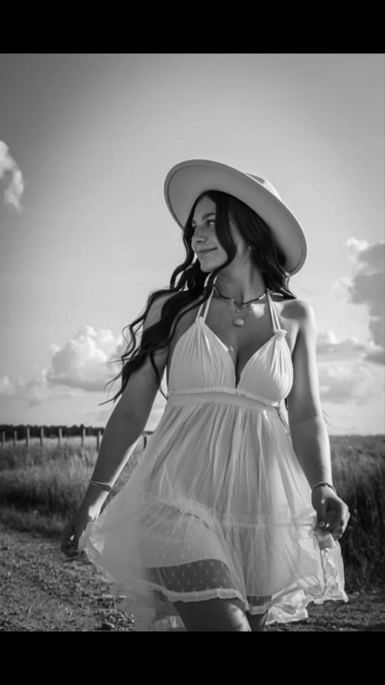 Post 1 by Woodland Portraits on TikTok (video)