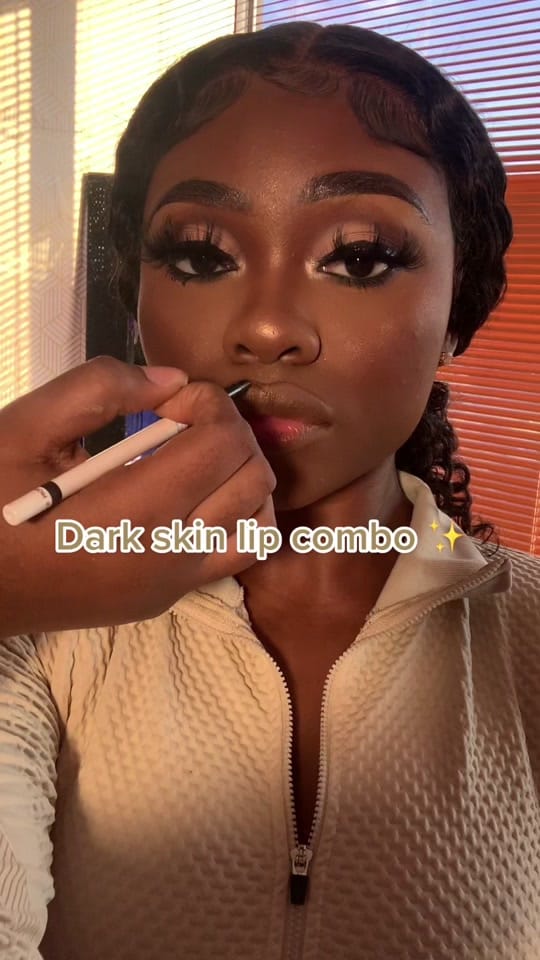 Post 9 by Posh| Your Makeup Bestie 💄 on TikTok (video)