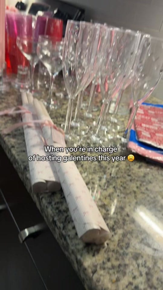 Post 4 by Posh| Your Makeup Bestie 💄 on TikTok (video)