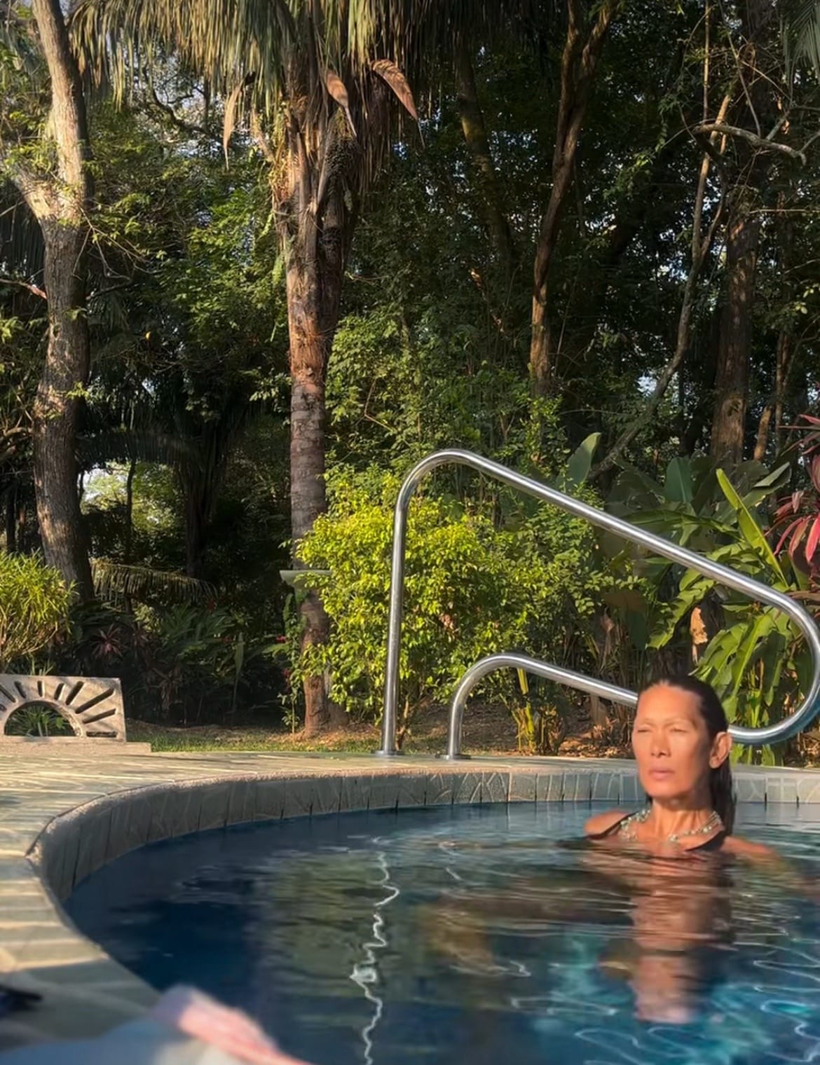 Post 4 by SashaRochelle702 on TikTok (video)