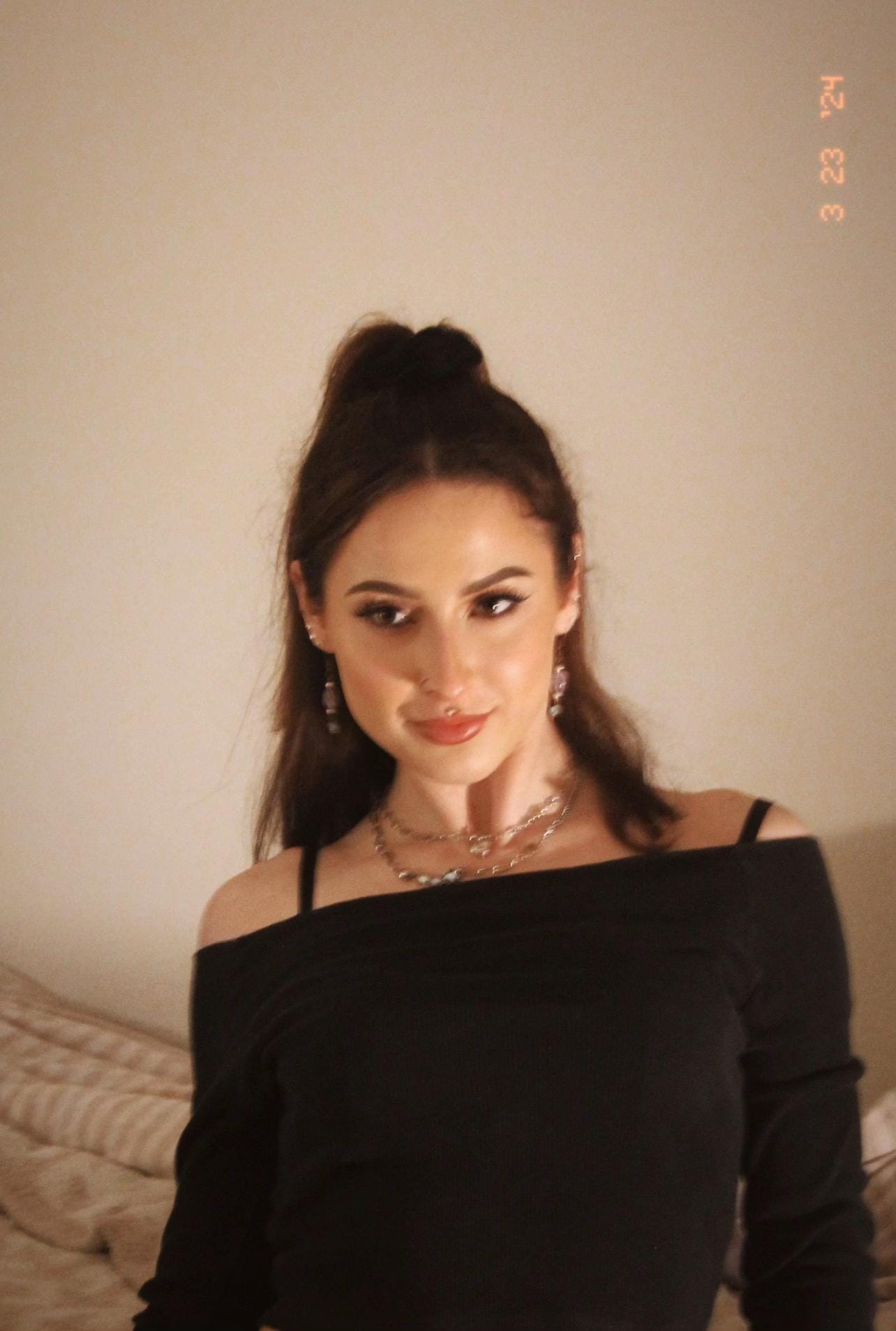 Post 10 by bella <3 on TikTok (video)