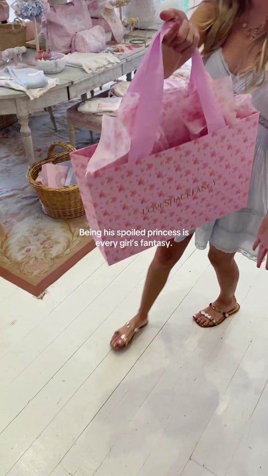 Post 9 by IG: Ebonys_worldd on TikTok (video)