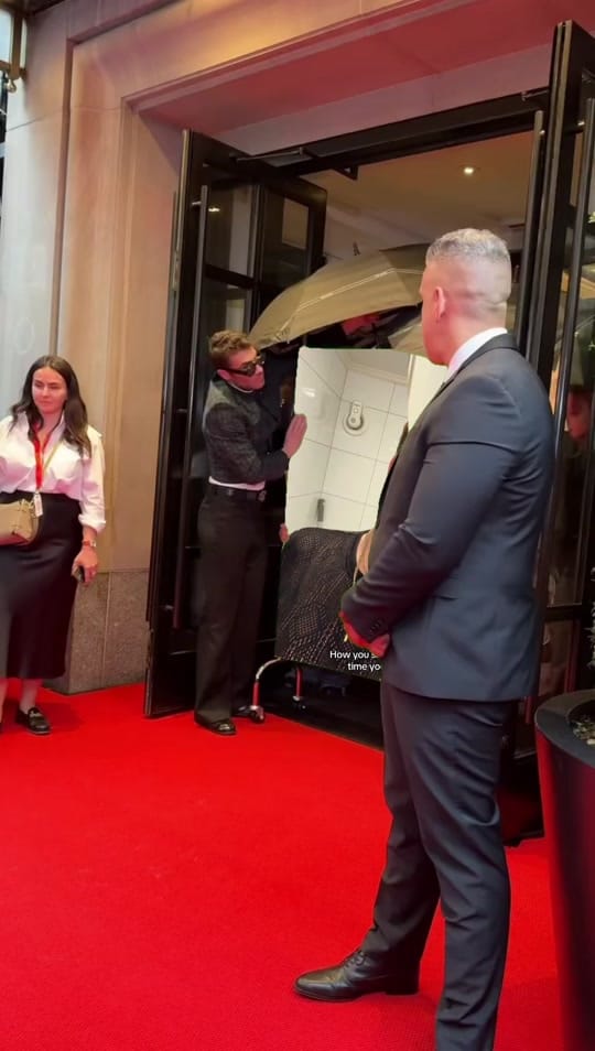 Post 7 by Dronningen er her ⚜️ on TikTok (video)