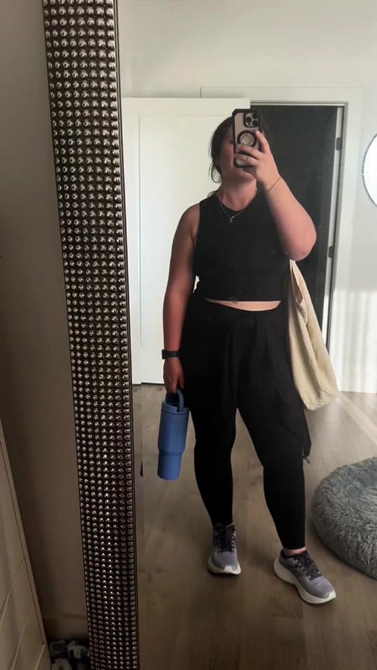 Post 1 by Veronica on TikTok (video)