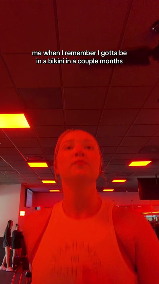 Post 6 by Nicole on TikTok (video)