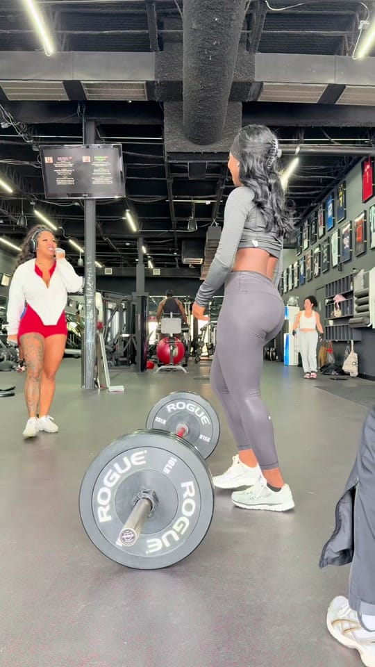 Post 1 by Rachel | Houston trainer on TikTok (video)
