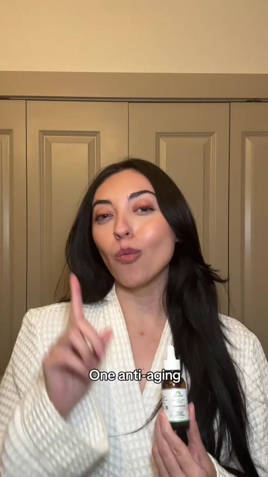 Post 5 by Skindeva on TikTok (video)