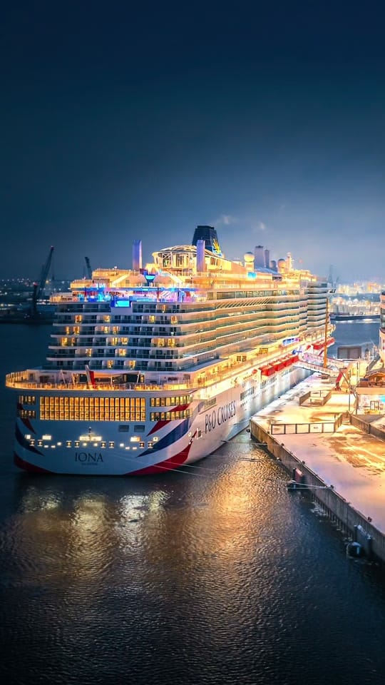 Post 4 by The German Cruise Spotter on TikTok (video)
