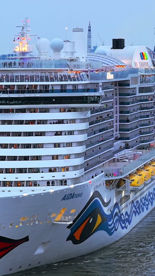 Post 1 by The German Cruise Spotter on TikTok (video)