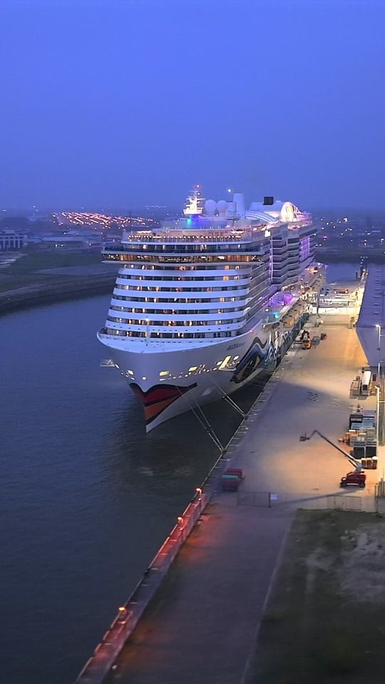 Post 10 by The German Cruise Spotter on TikTok (video)