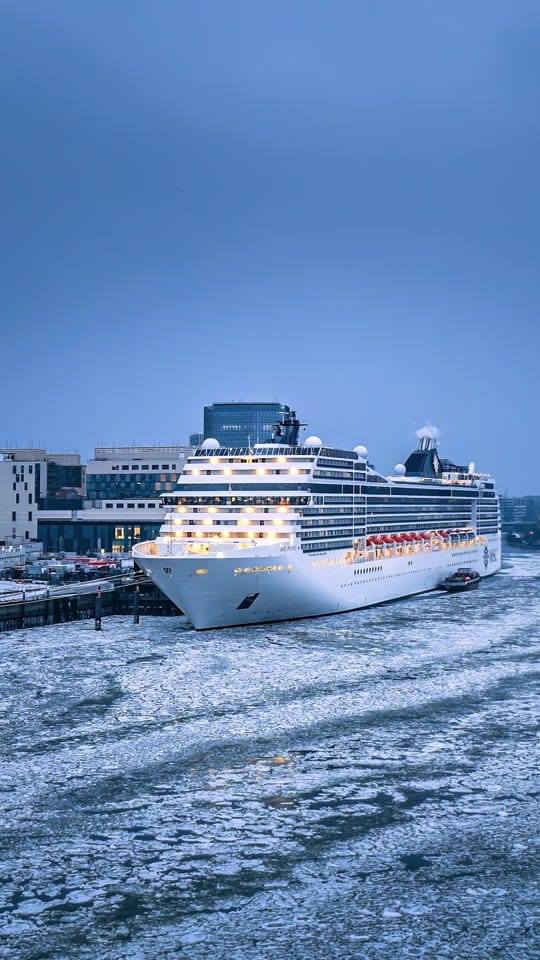 Post 5 by The German Cruise Spotter on TikTok (video)