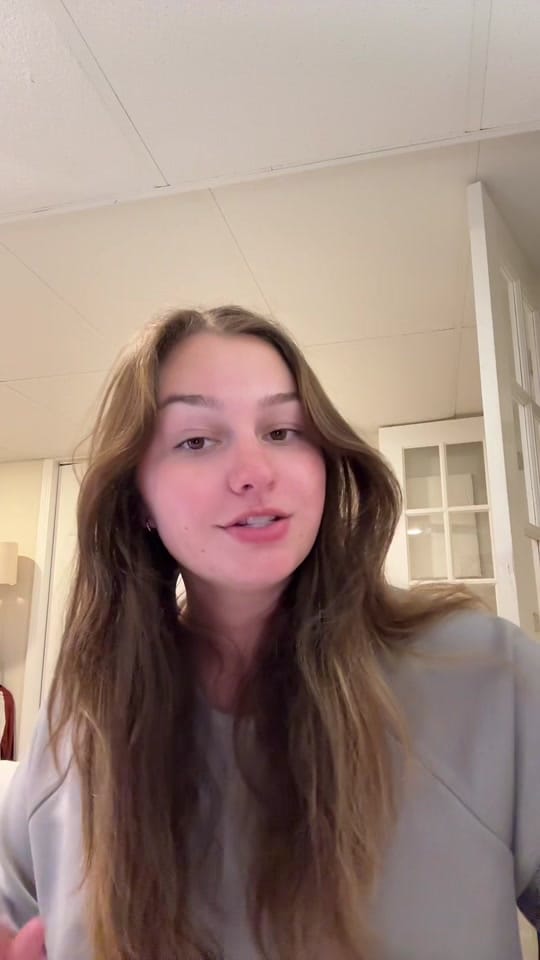 Post 8 by anna_azar8 on TikTok (video)