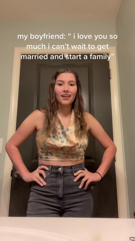 Post 8 by ANDREA DE FARIA on TikTok (video)
