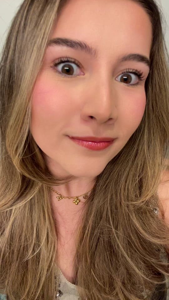 Post 2 by ANDREA DE FARIA on TikTok (video)