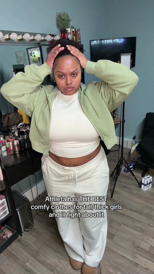 Post 9 by Chicago Makeup Artist on TikTok (video)