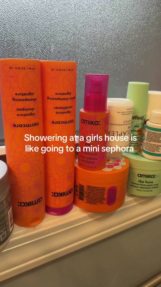Post 7 by Chicago Makeup Artist on TikTok (video)
